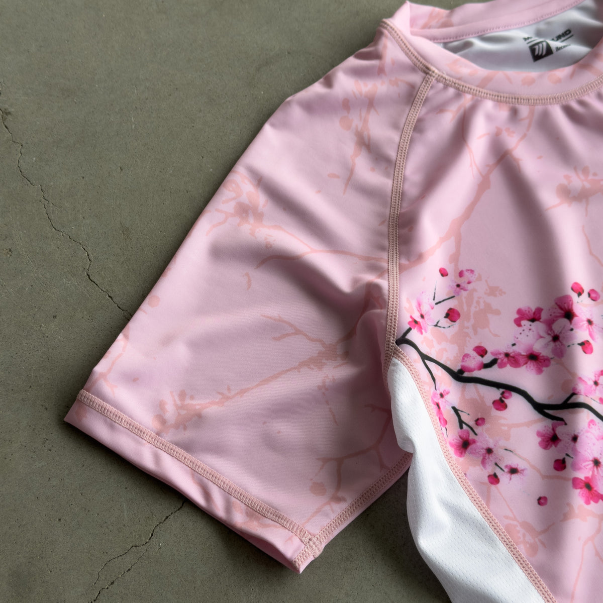 Sakura Rashguard