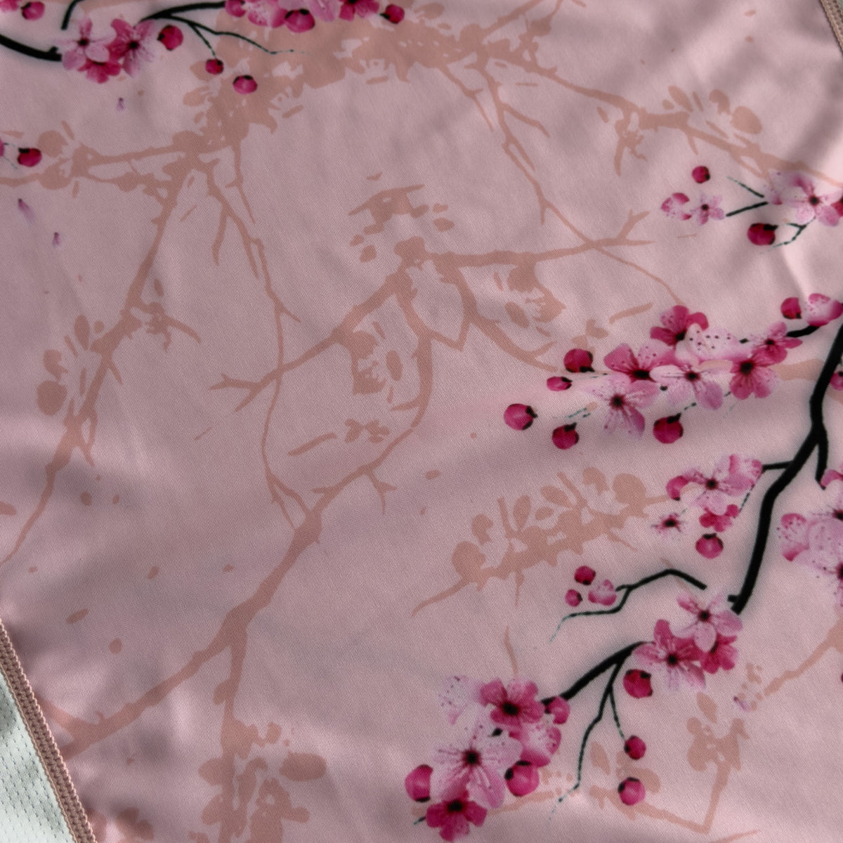 Sakura Rashguard